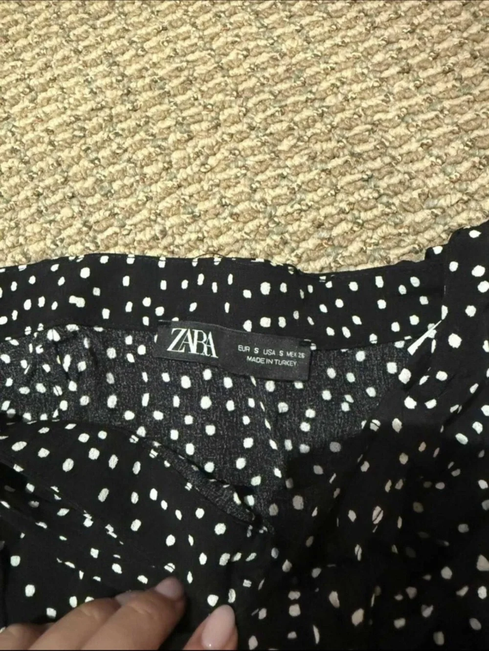 Zara Women’s Black Polka Dot Ruffle Mini Skort - Picture 2 of 4